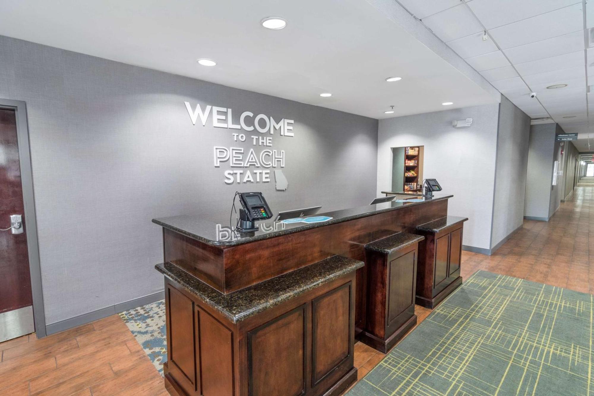 Hampton Inn Кінгсленд Екстер'єр фото